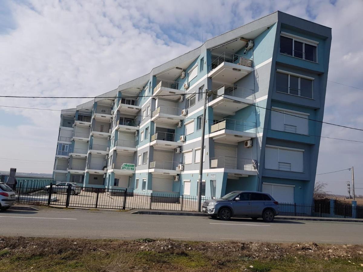 Nasty Apartament 코스티네스티 외부 사진